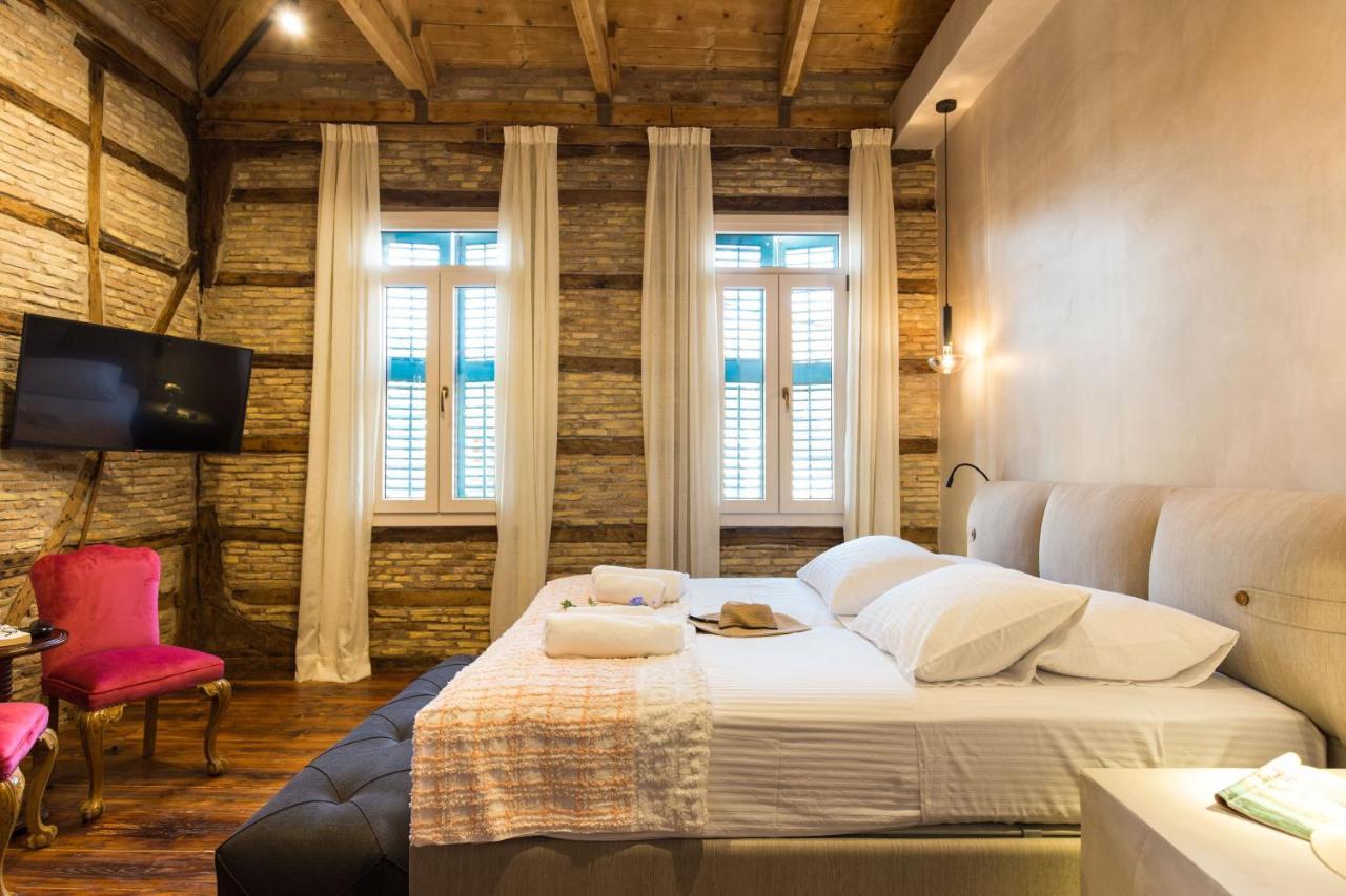 Libretto Lefkada City
